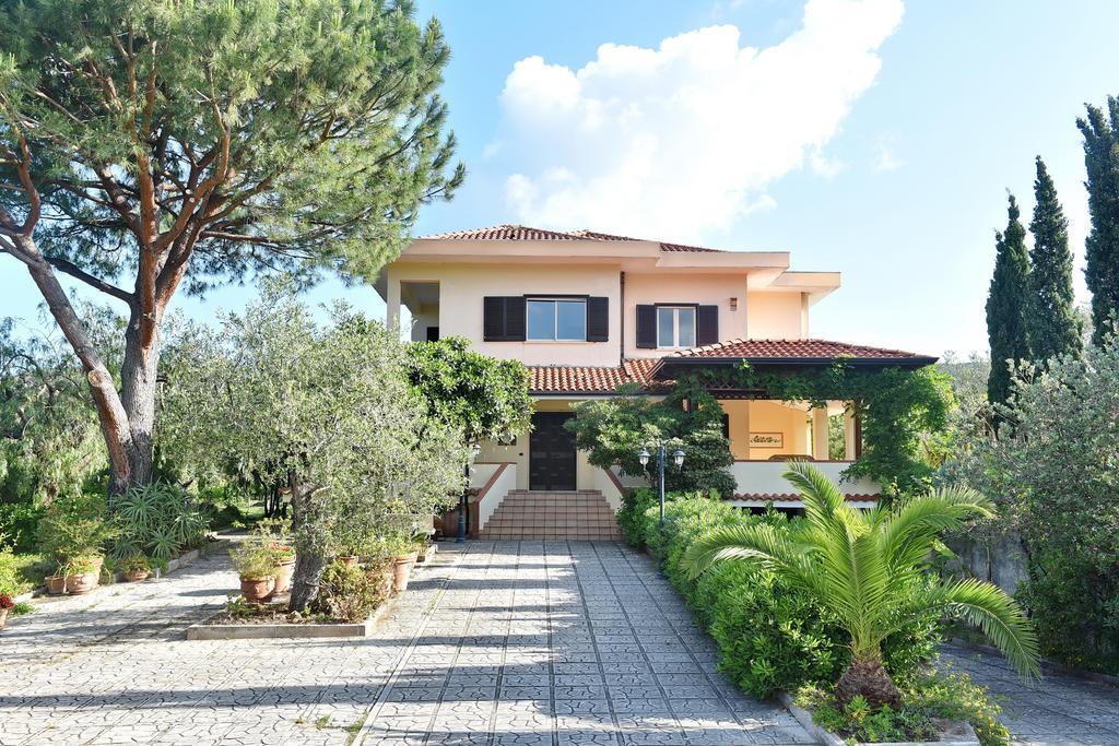 Villa Tina Santa Maria di Castellabate Luaran gambar