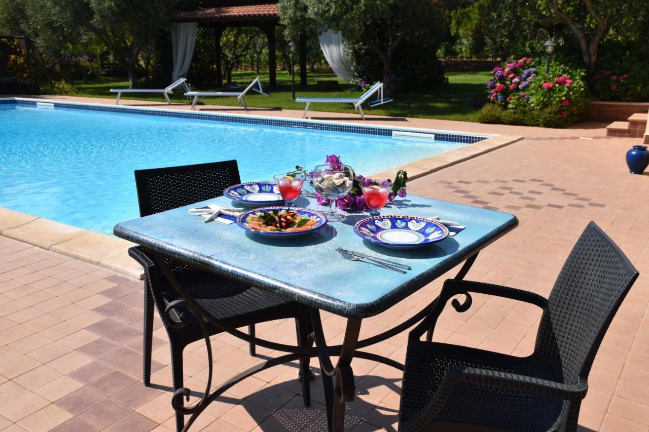 Villa Tina Santa Maria di Castellabate Luaran gambar